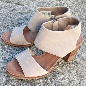 TOMS Majorca Suede Sandals Shoes Sz. 6.5